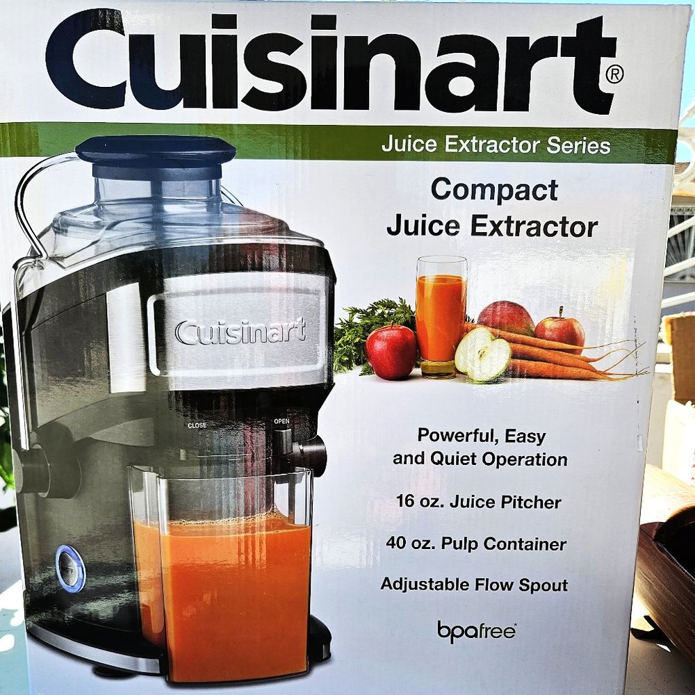 Cuisinart Compact Juicer | NWOT